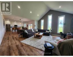 Living room - 2302 2nd Concession Road, Augusta, ON K6V5T1 Photo 8