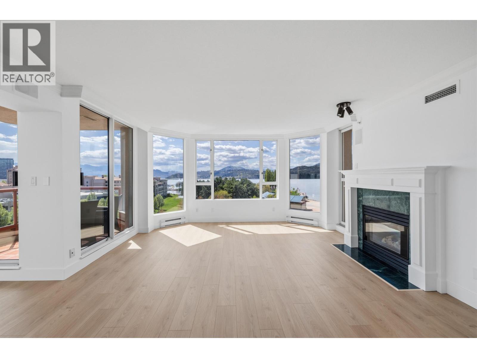701 1160 Sunset Drive, Kelowna