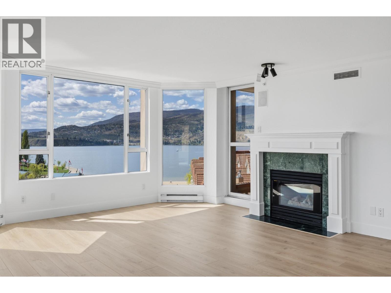 701 1160 Sunset Drive, Kelowna
