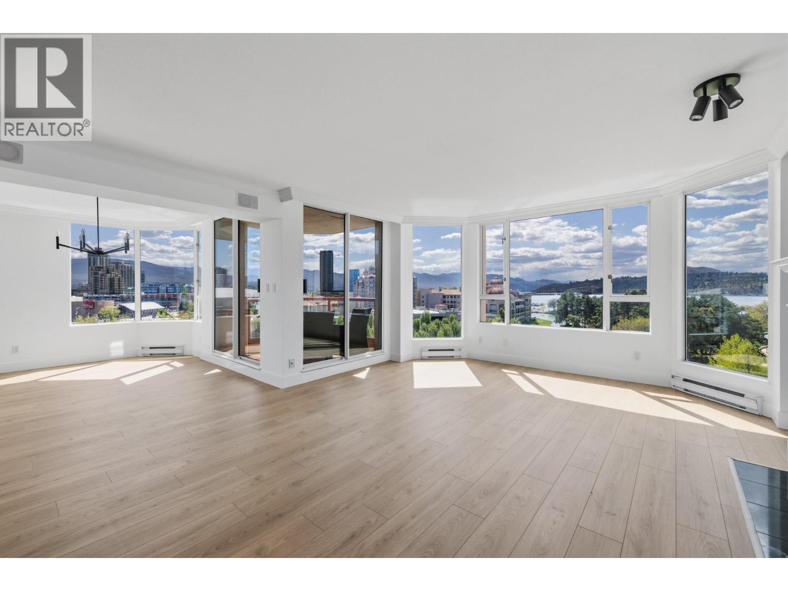 701 1160 Sunset Drive, Kelowna