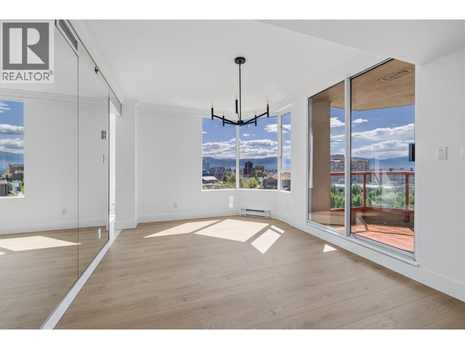 701 1160 Sunset Drive, Kelowna