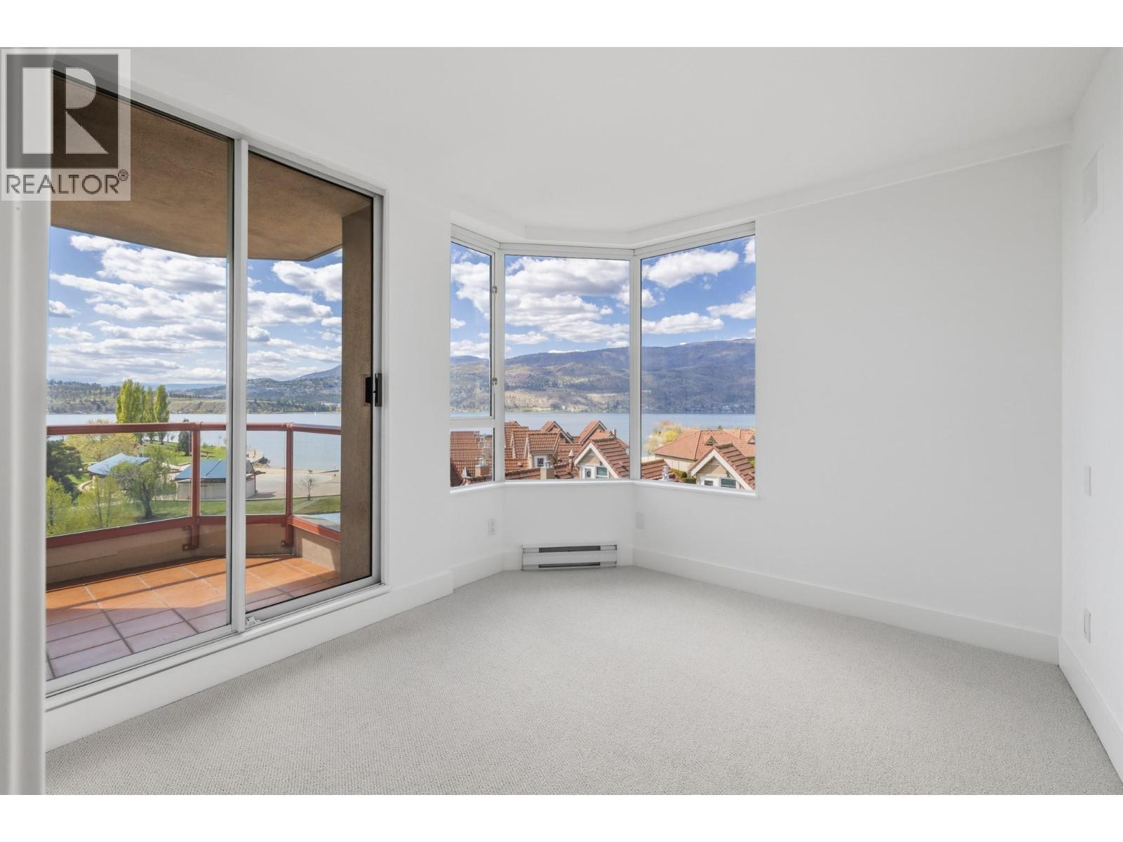 701 1160 Sunset Drive, Kelowna