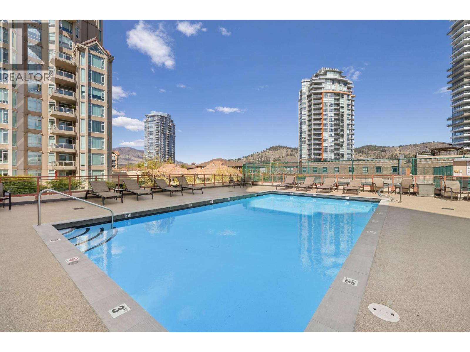 701 1160 Sunset Drive, Kelowna