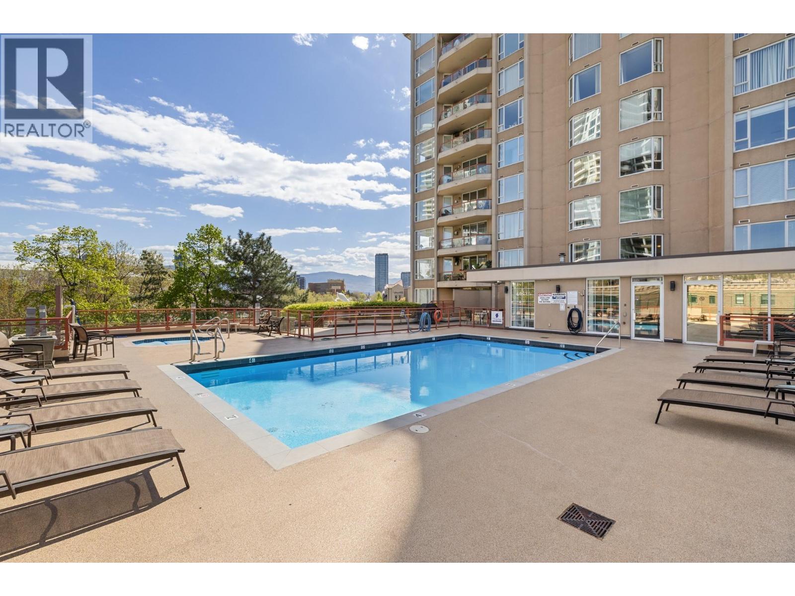 701 1160 Sunset Drive, Kelowna