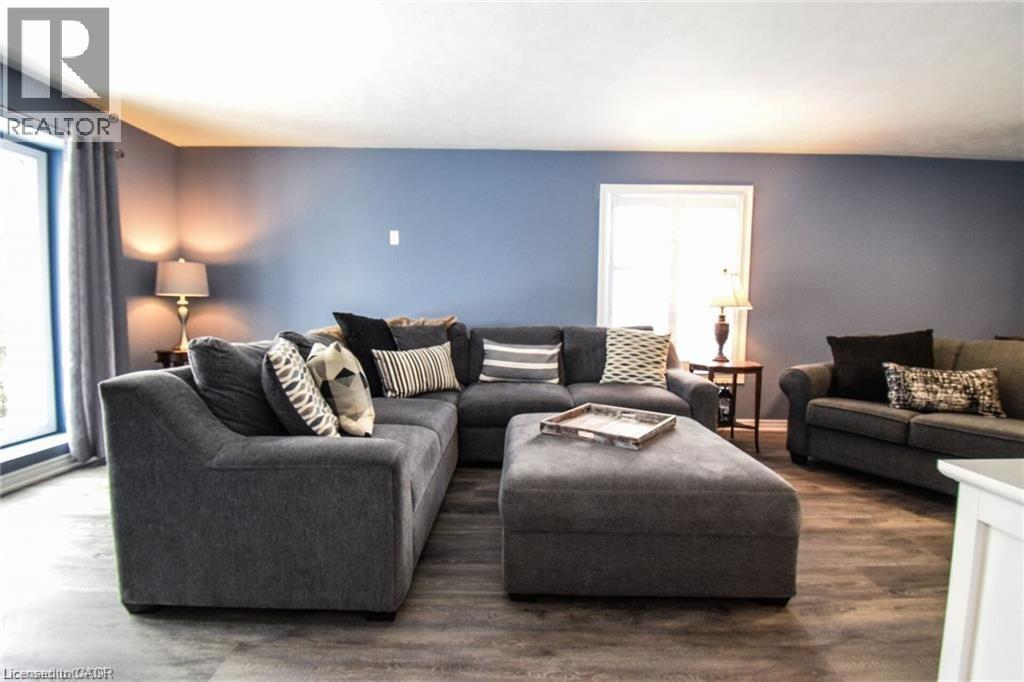 3 MEADOWBROOK Court - 20