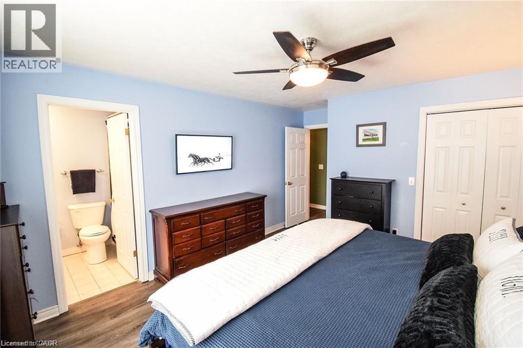 3 MEADOWBROOK Court - 24