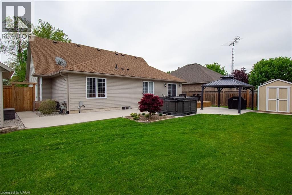 3 MEADOWBROOK Court - 44