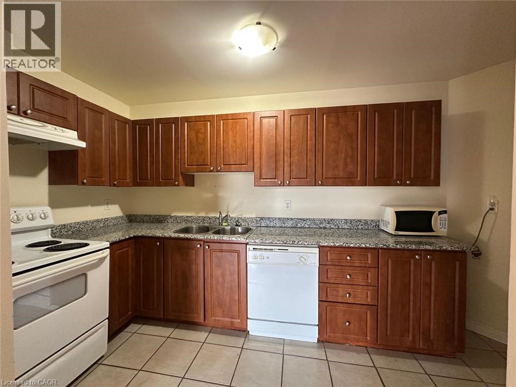 #409 135 JAMES Street S - 4