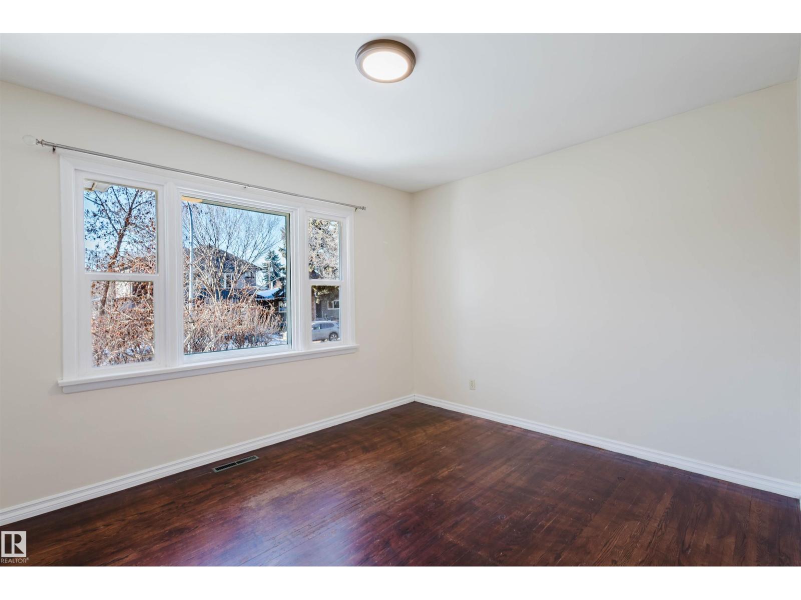 10511 80 ST NW - 13