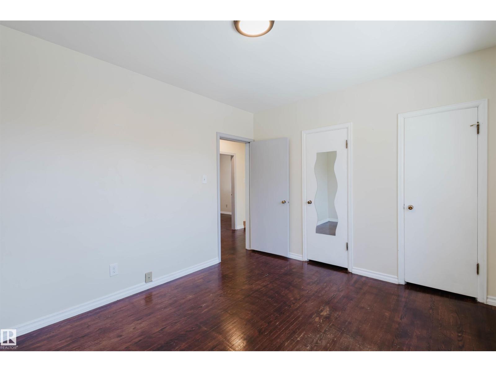 10511 80 ST NW - 15