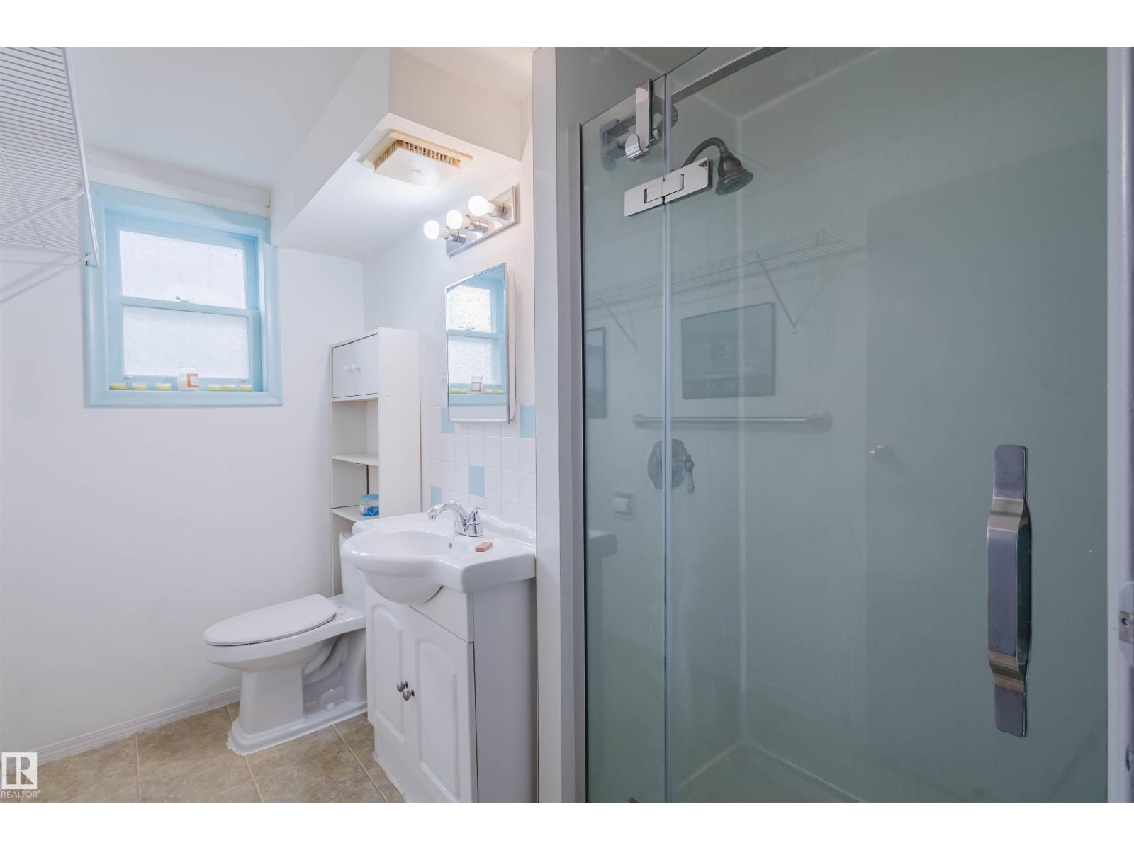 10511 80 ST NW — photo 32