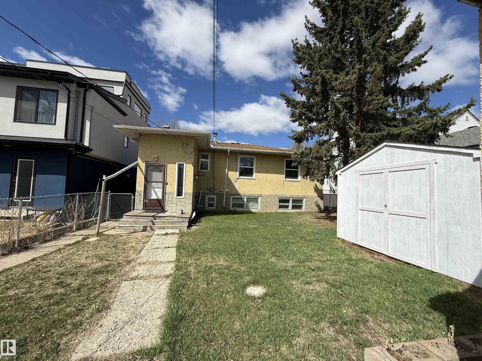 10511 80 ST NW - 34