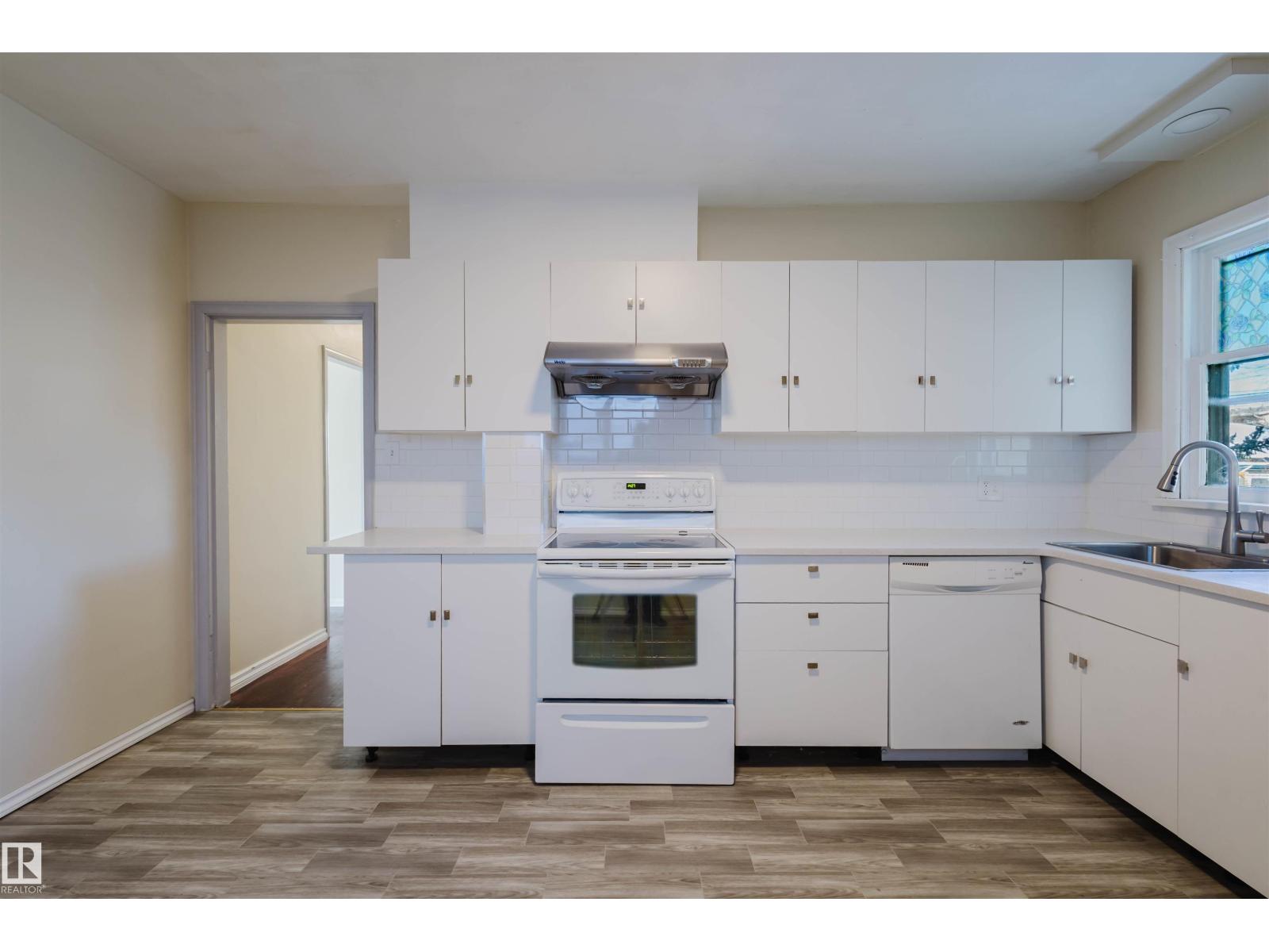 10511 80 ST NW — photo 9