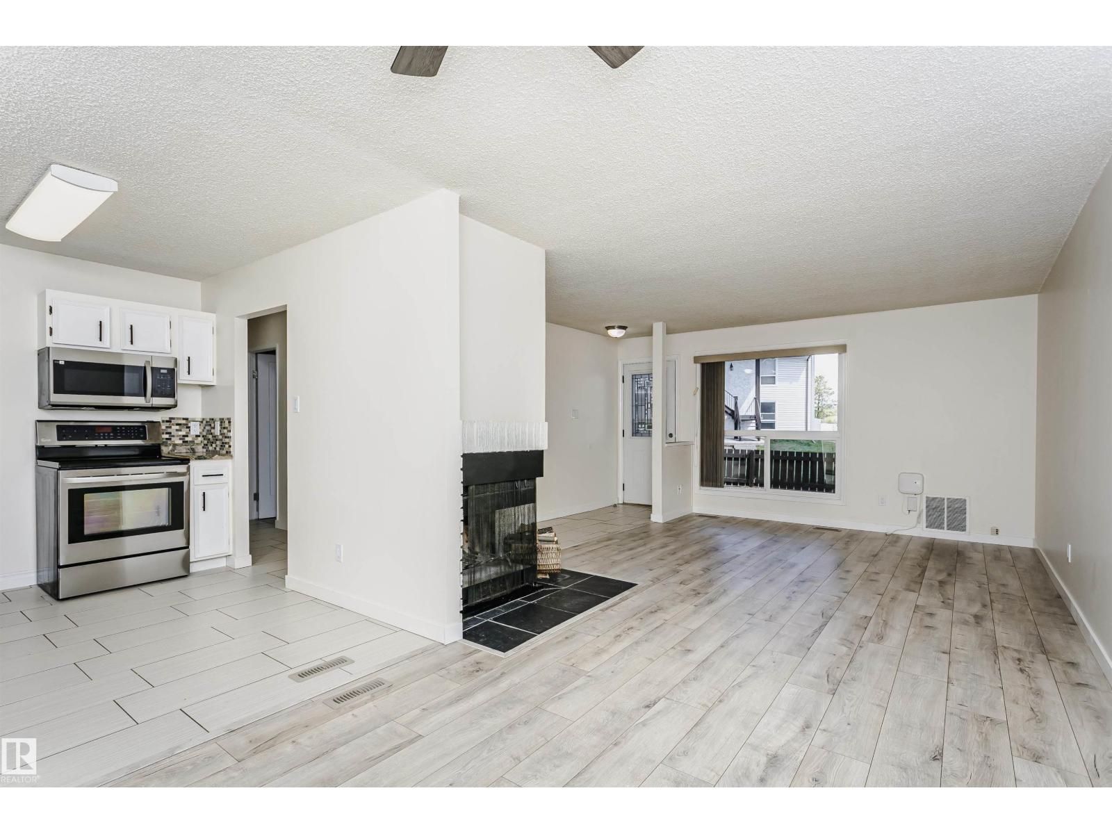 9221 172 ST NW - 19