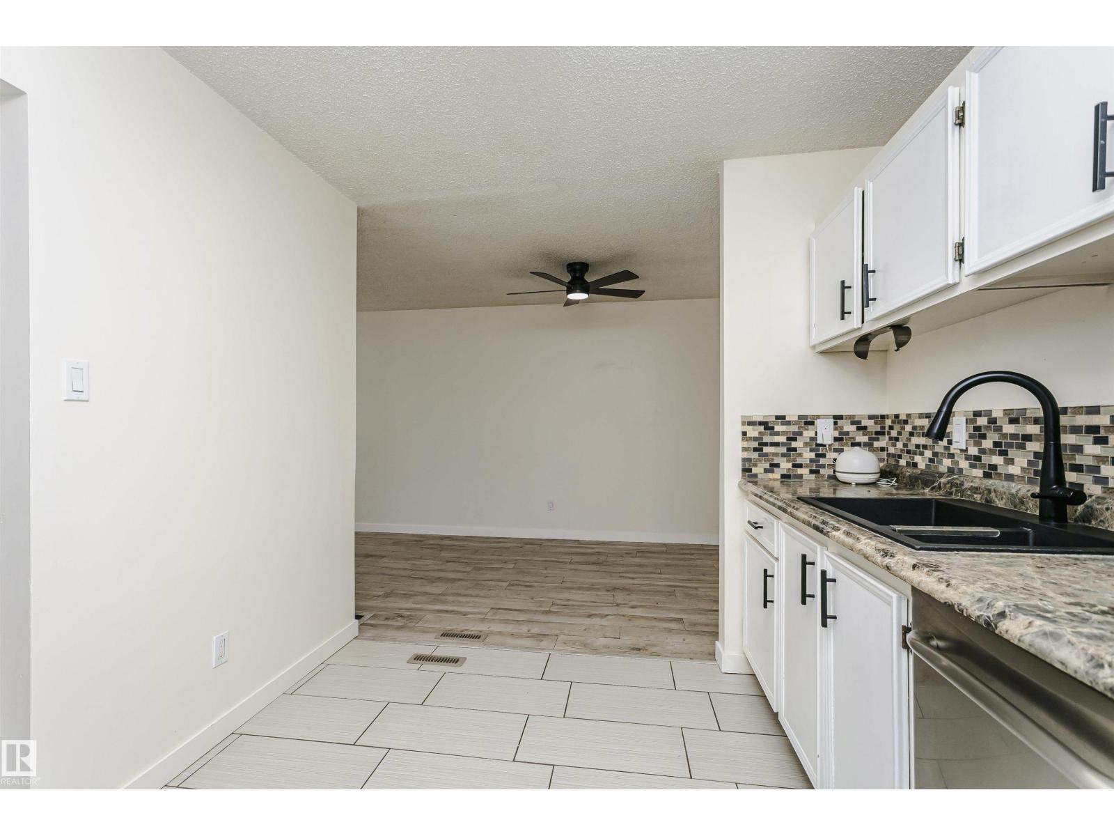 9221 172 ST NW - 25