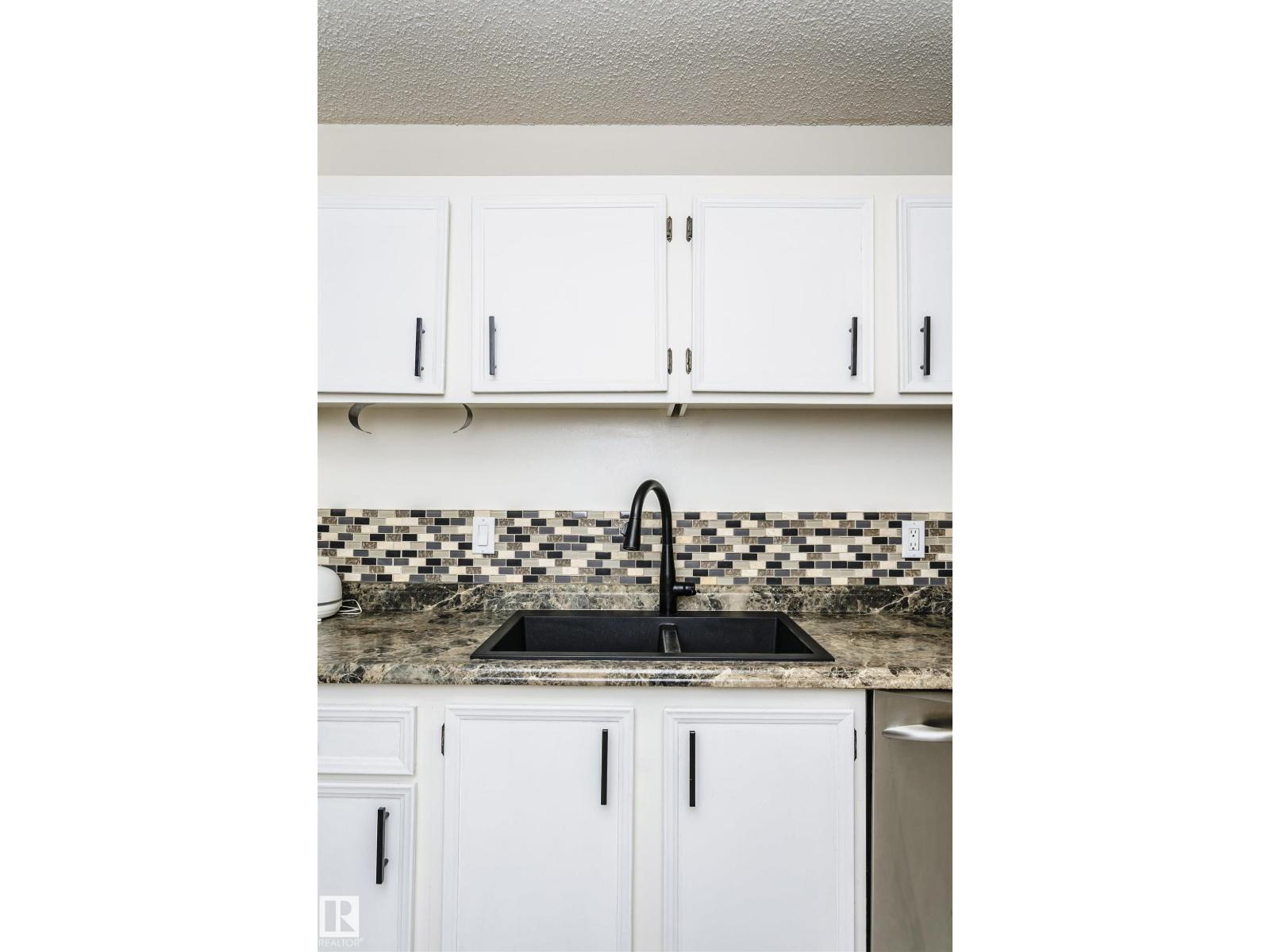 9221 172 ST NW - 26