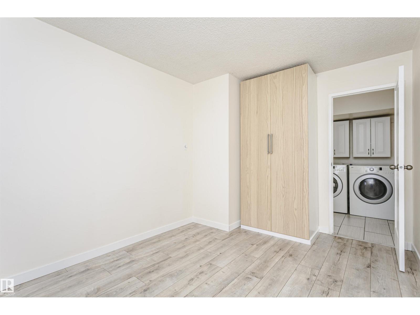 9221 172 ST NW - 38