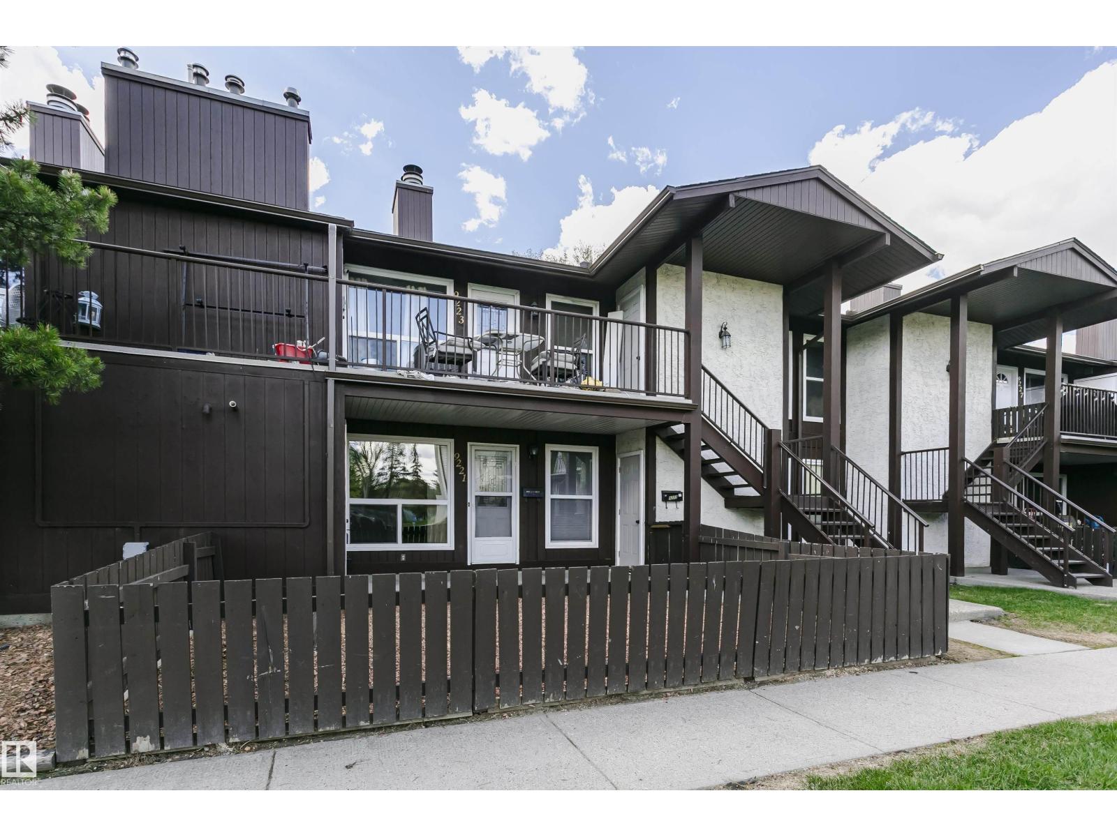 9221 172 ST NW - 4