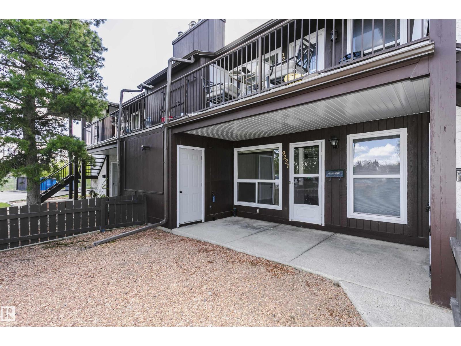 9221 172 ST NW - 7