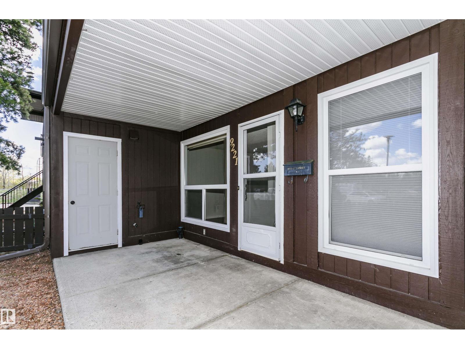 9221 172 ST NW - 9