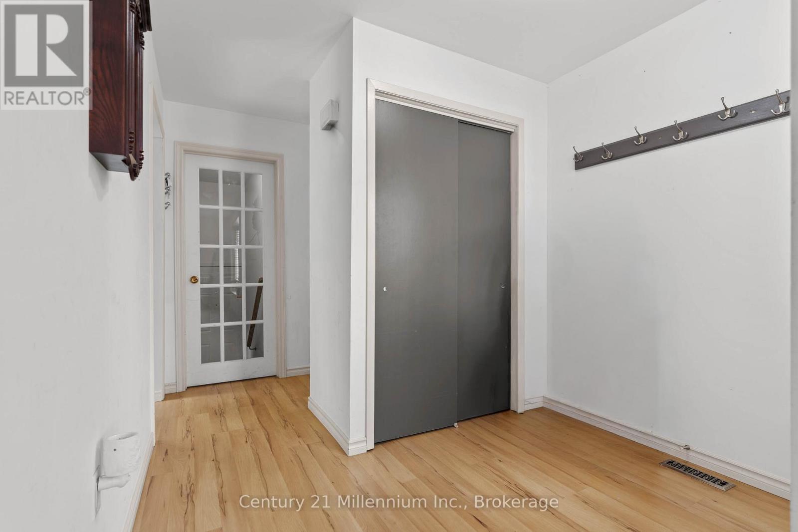 1025 12TH STREET E - 11