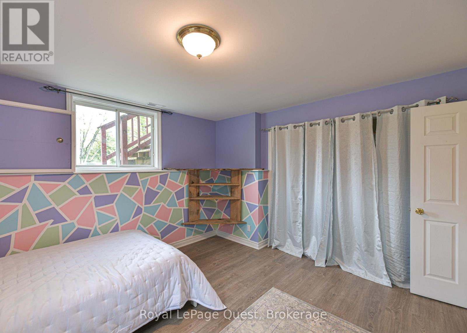 137 MORTON LANE - 38