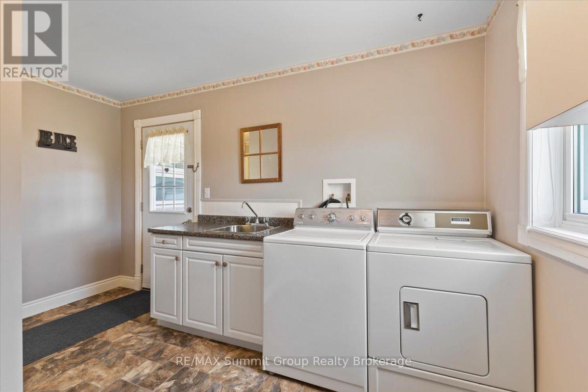 225518 SOUTHGATE ROAD 22 - 20
