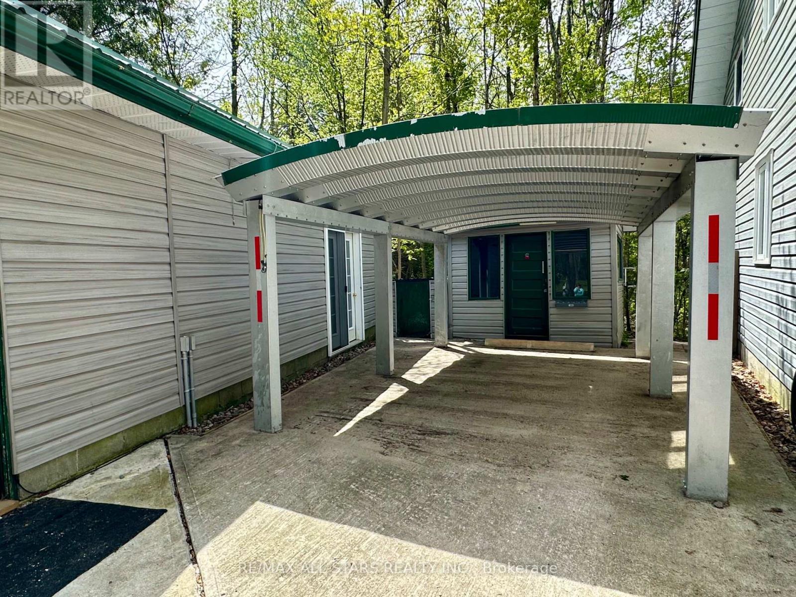 398 EDWINA DRIVE - 44