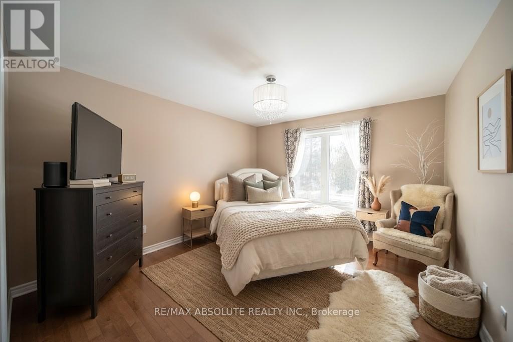 148 EQUINOX DRIVE - 11
