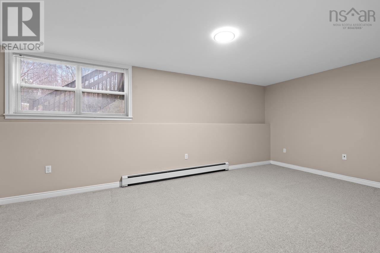 24 Rosehurst Close - 32