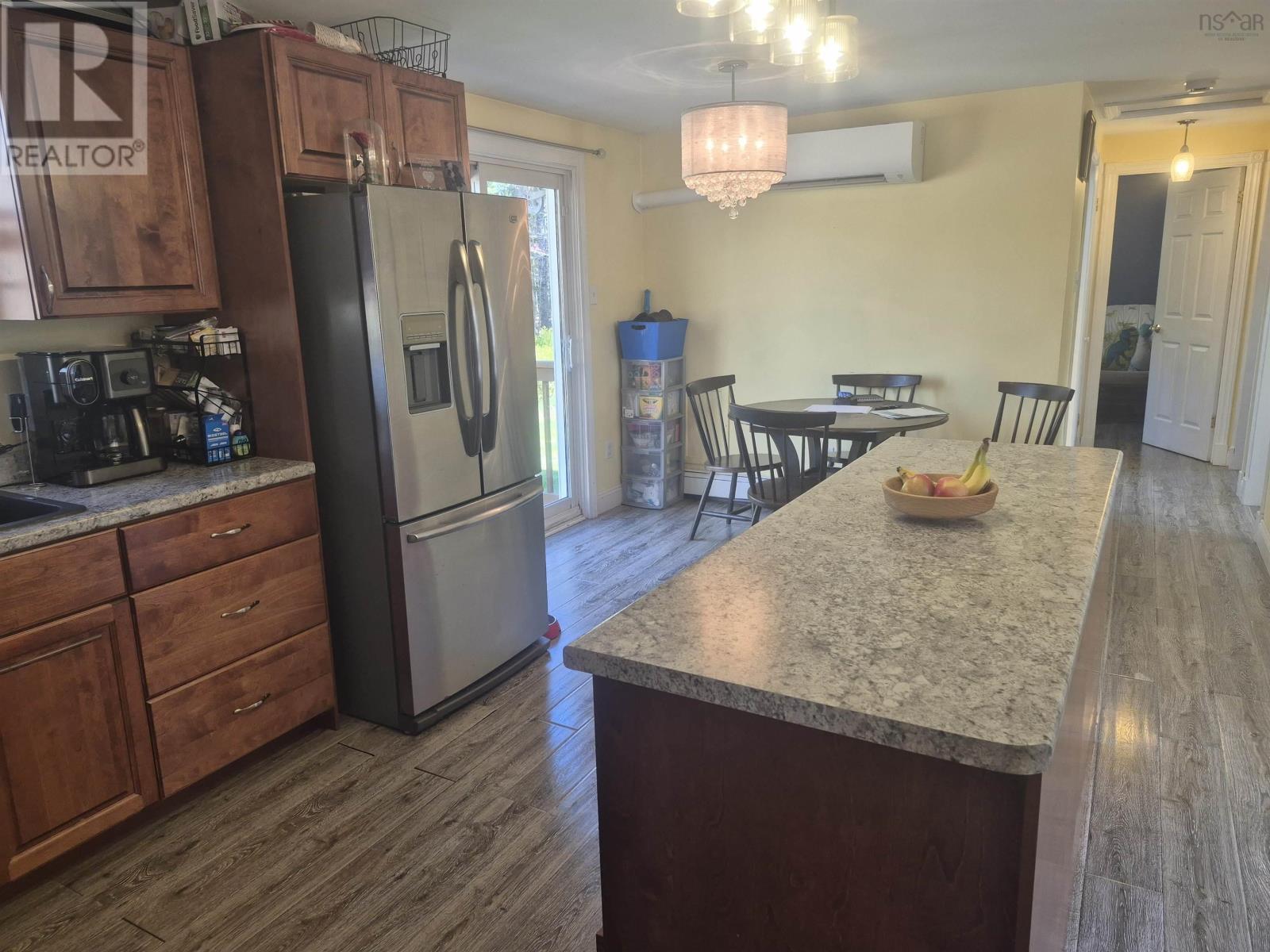 2396 Highway 10 - 21