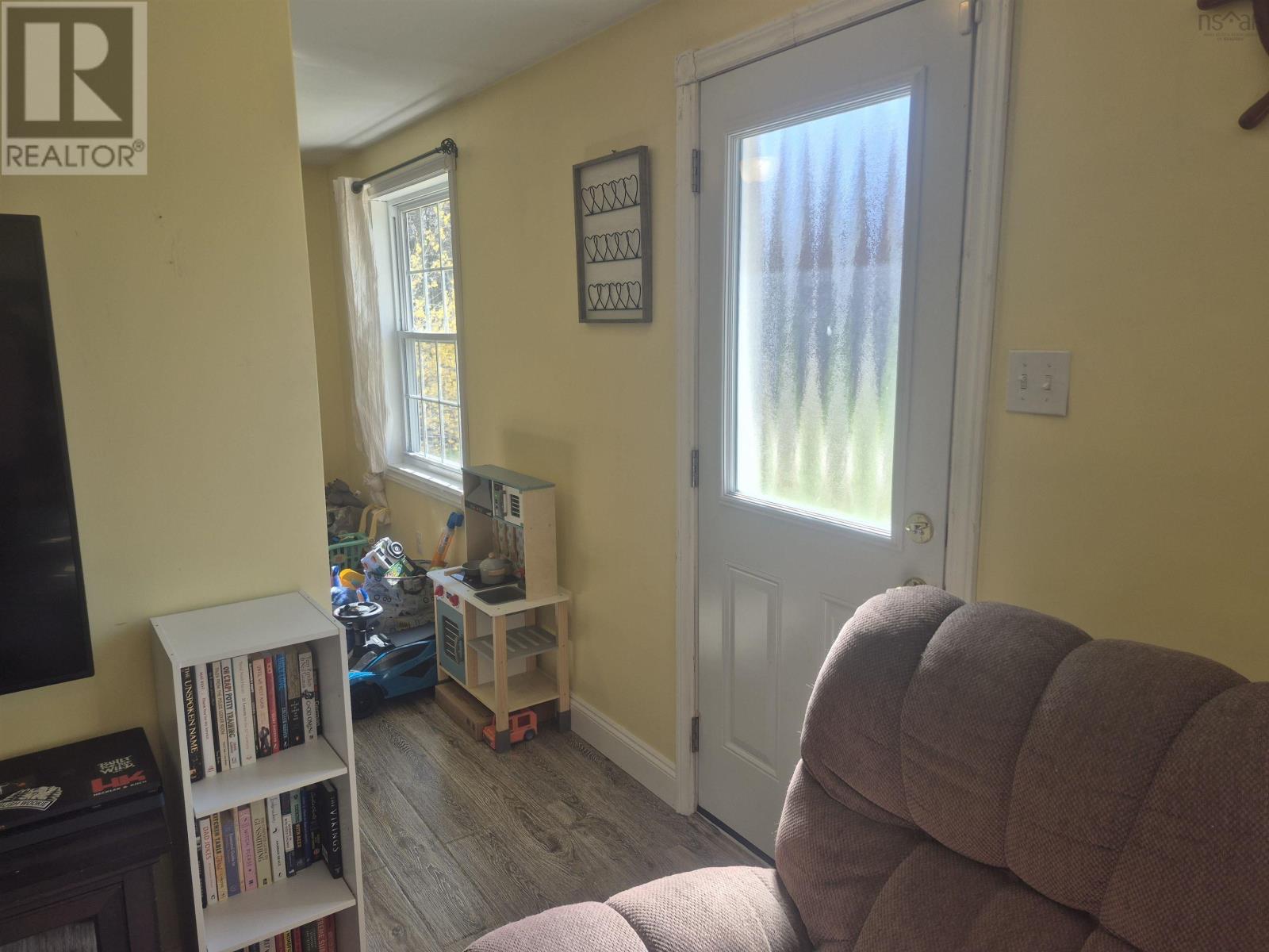 2396 Highway 10 - 28