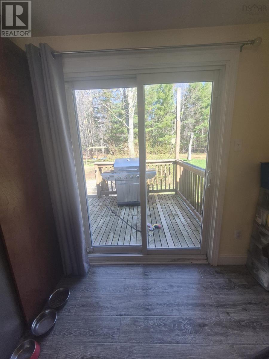 2396 Highway 10 - 40