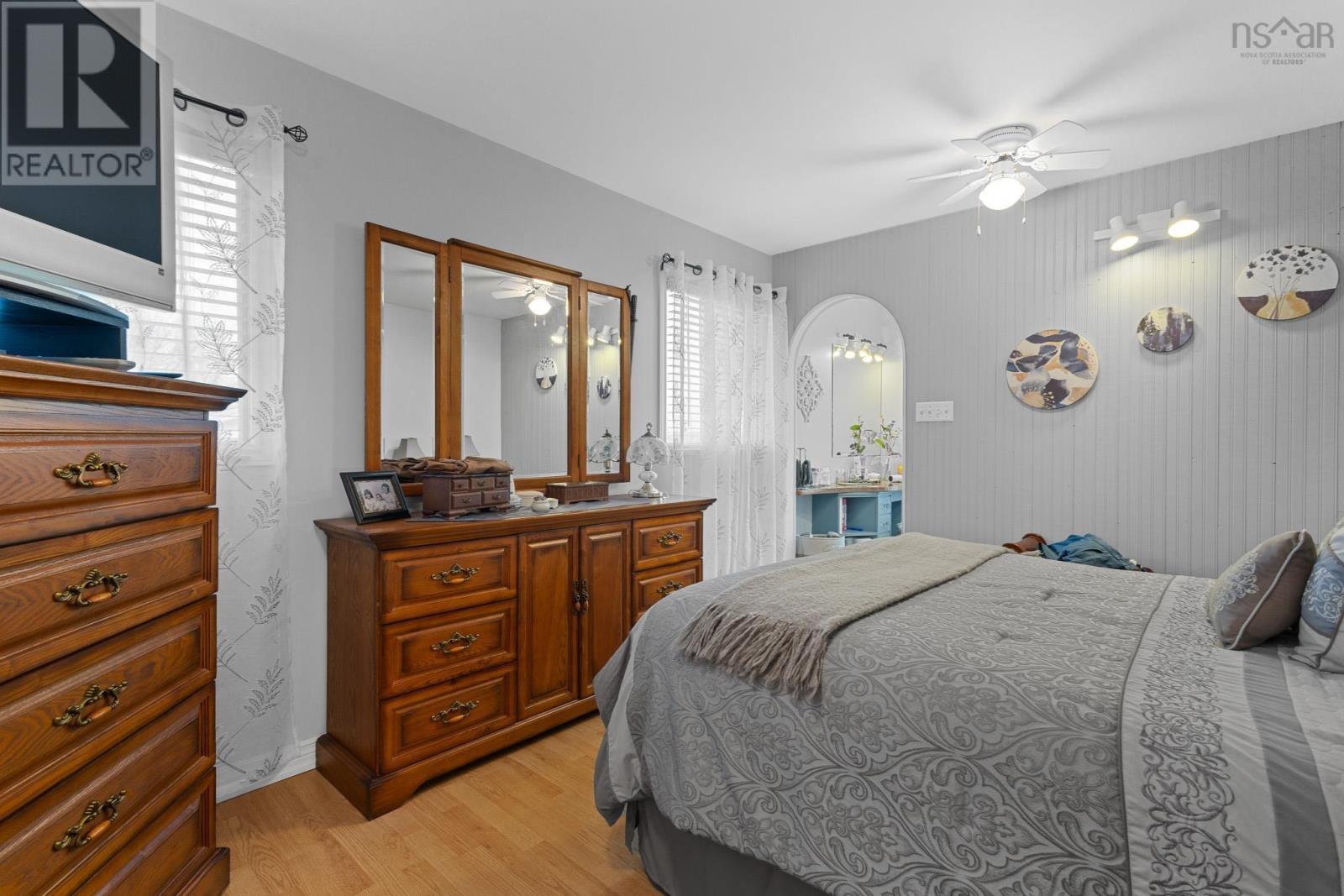 56 Raymond Drive - 20