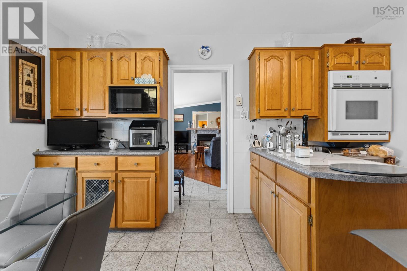 56 Raymond Drive - 33