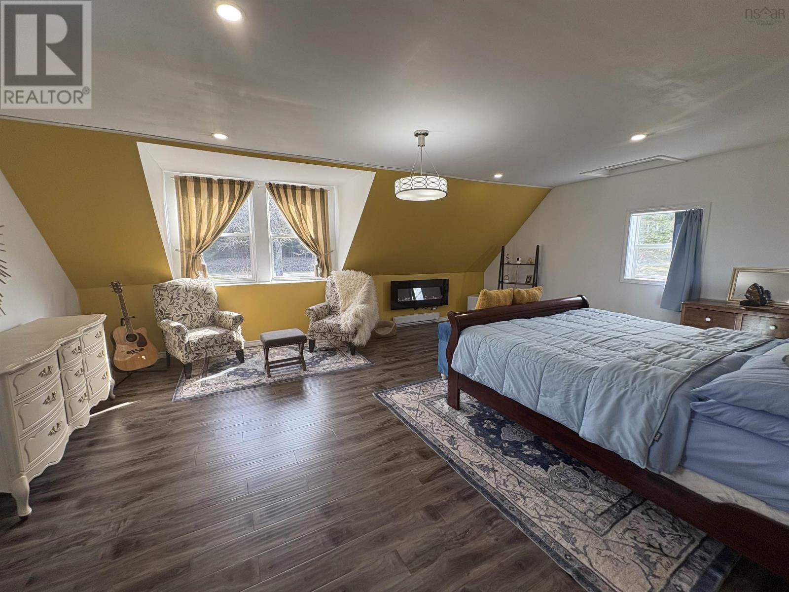 Property 28 of 29 of 1379 Salmon River Road