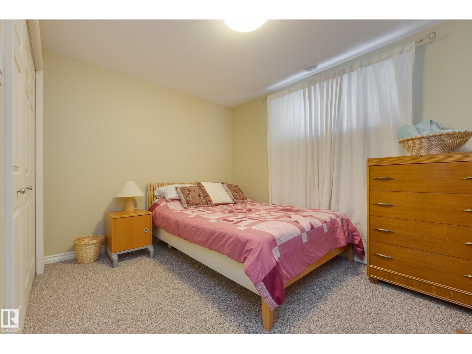 9327 75 AV NW — photo 39