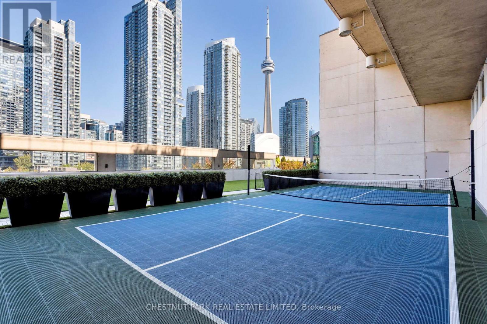 #605E 460 QUEENS QUAY W - 49