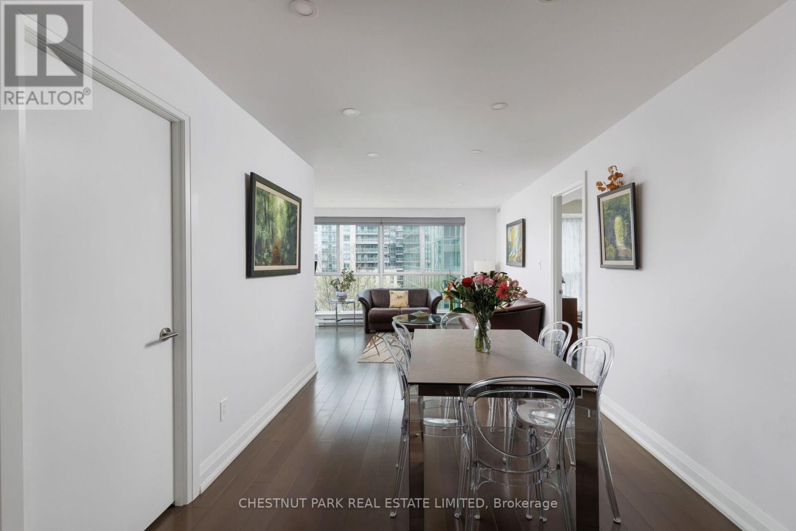 #605E 460 QUEENS QUAY W - 8