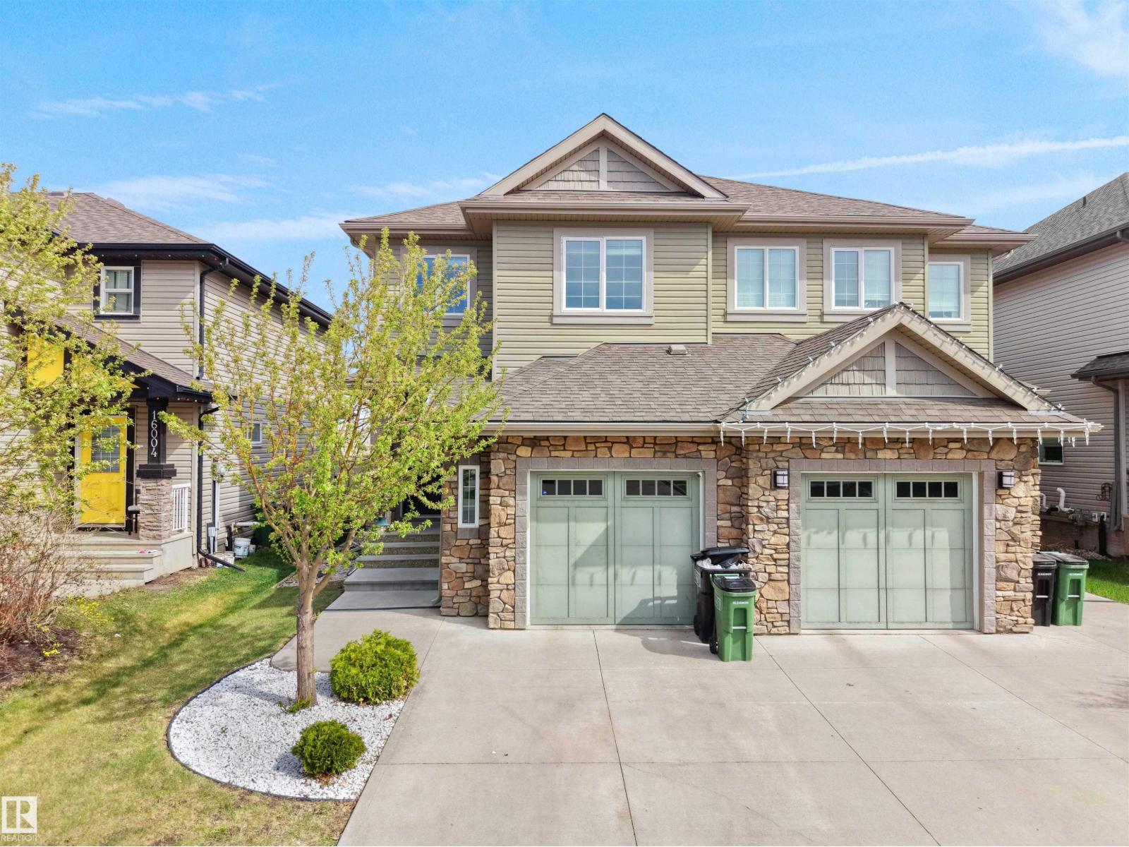15926 10 AV SW SW - 1