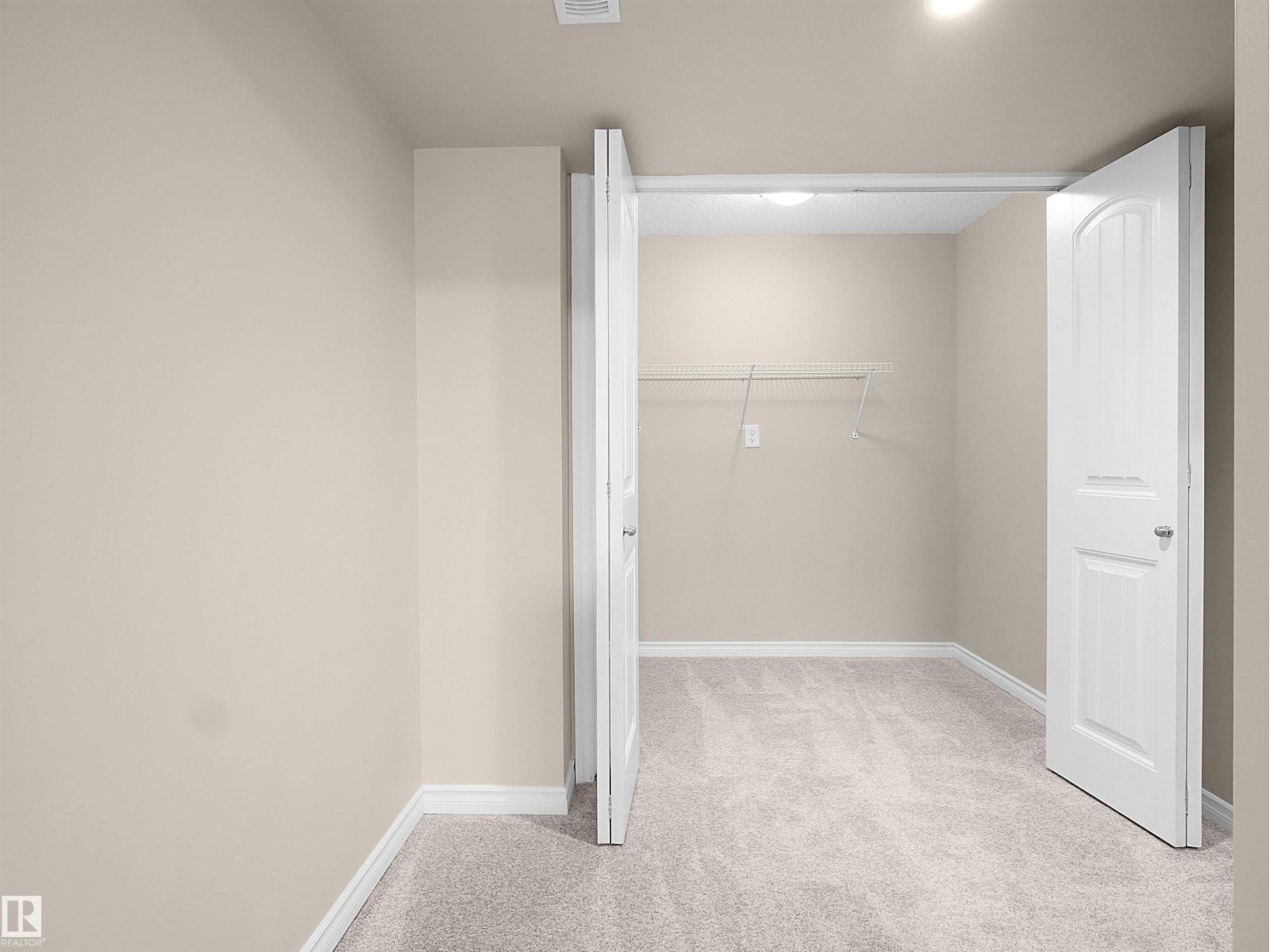 15926 10 AV SW SW - 36