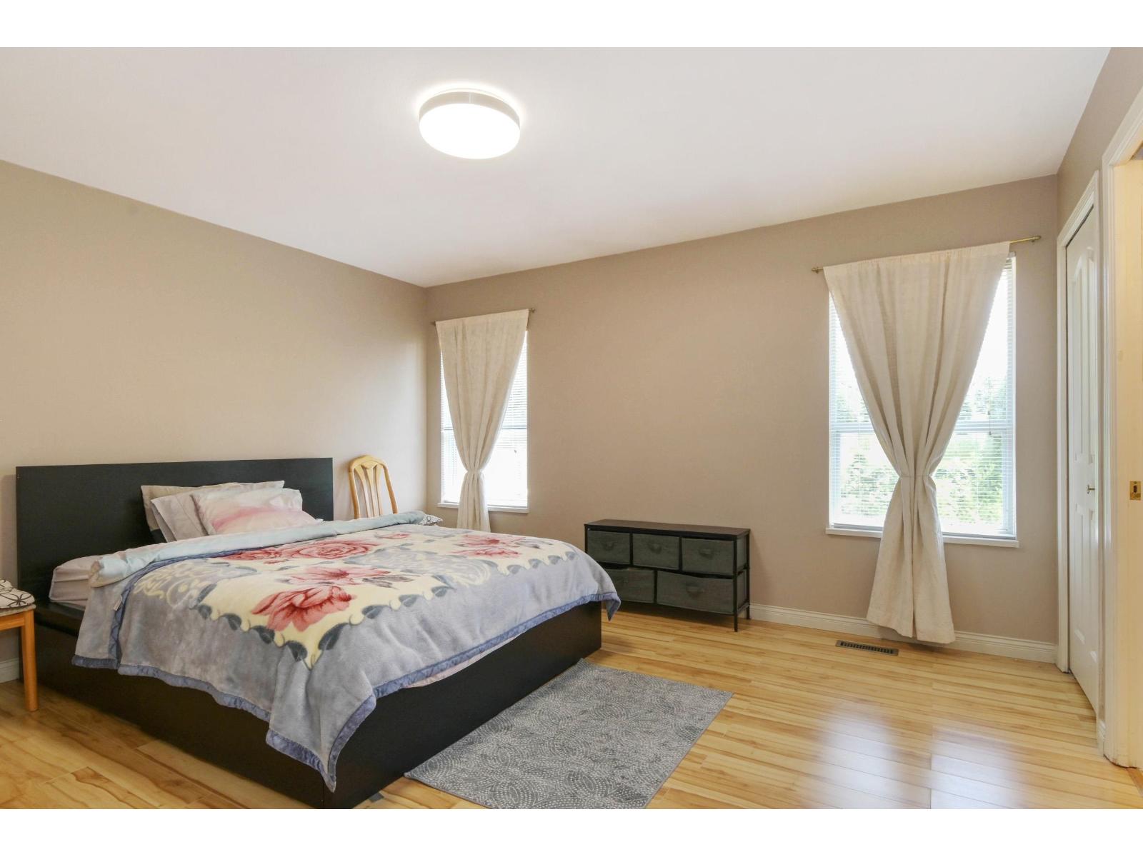 6084 185 STREET, Surrey
