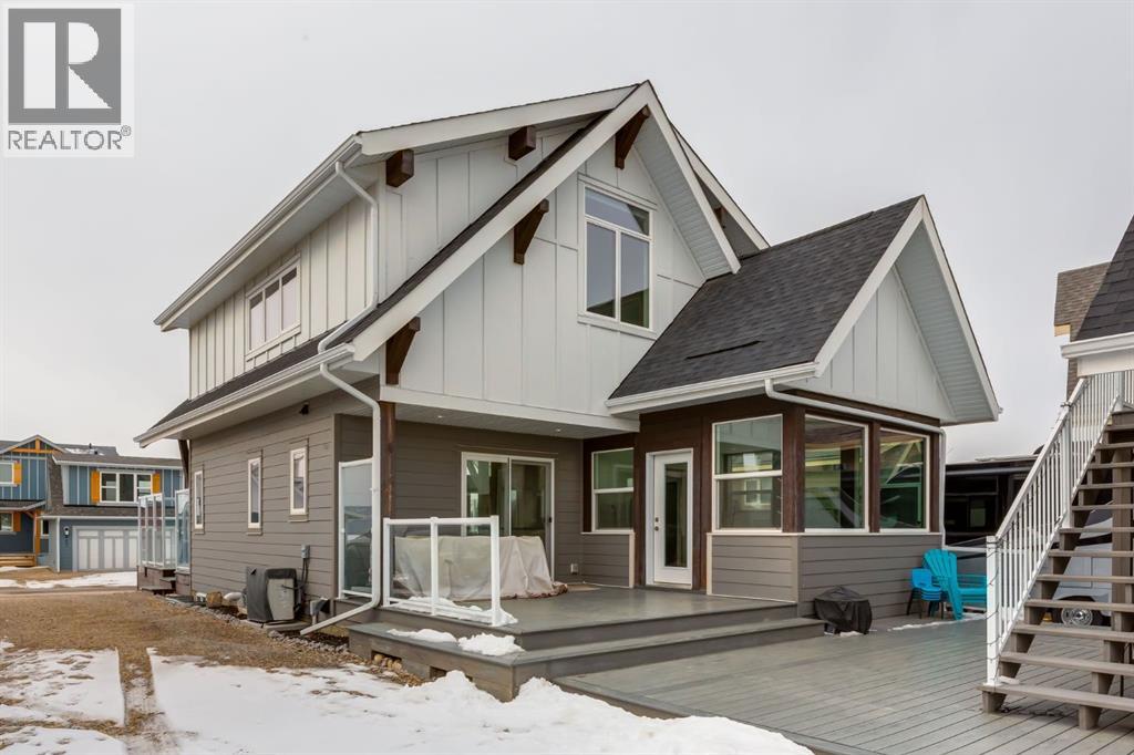 Large Deck & Entrance