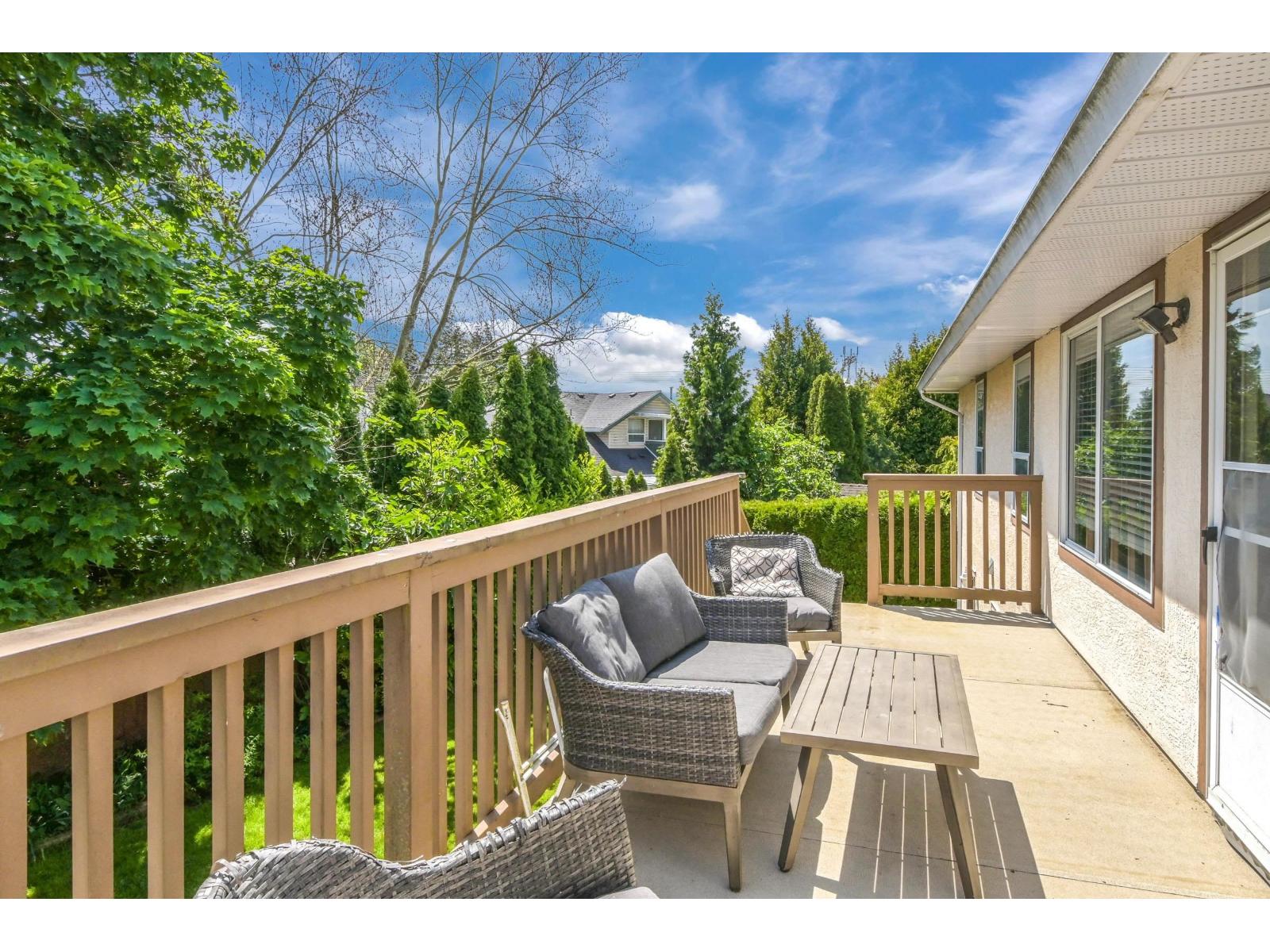 6084 185 STREET, Surrey