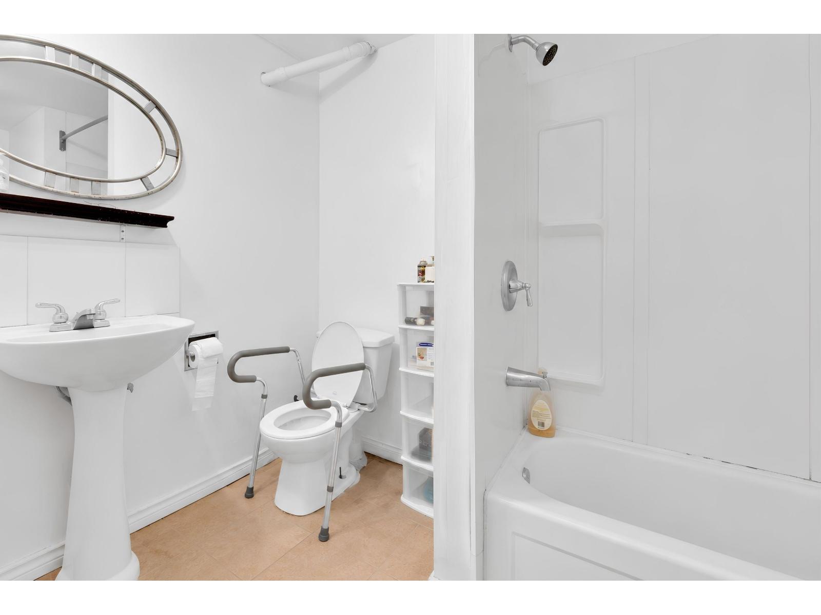 7845 122A STREET, Surrey