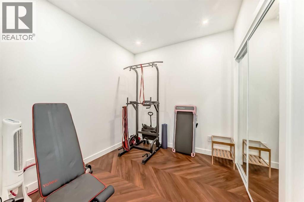 #207 8505 Broadcast Avenue SW - 19