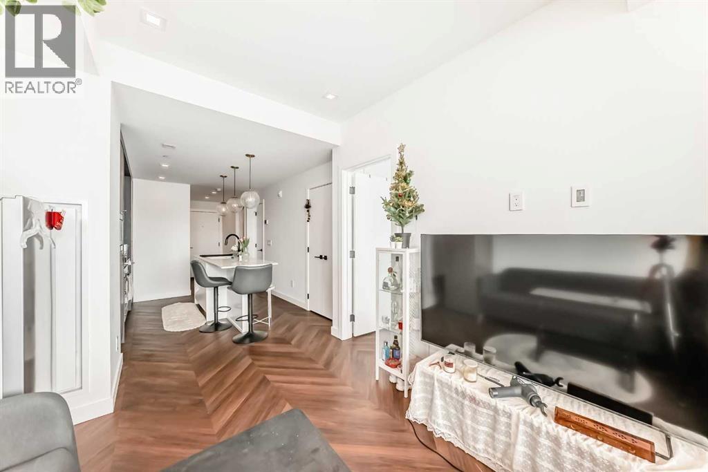 #207 8505 Broadcast Avenue SW - 12