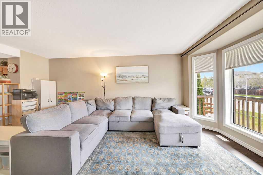 5121 23A Street - 8