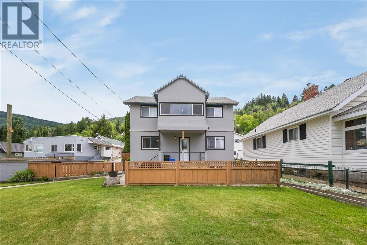 490 Austad Lane, Trail