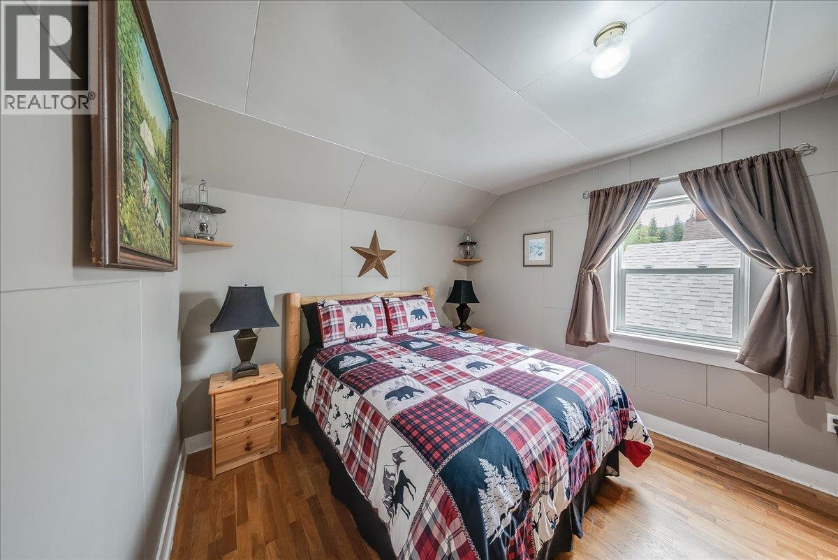 490 Austad Lane, Trail